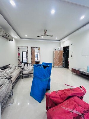 Bedroom in 2 BHK Builder Floor at DLF City Gurgaon, Sector 27 – for Rent