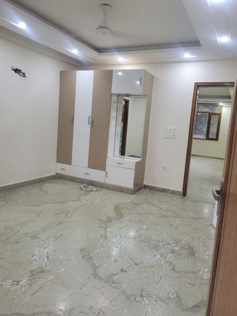 Room, dlf-city-phase-iv 3 Bedroom 270 Sq.Ft. Builder Floor In Dlf Phase iv Gurgaon 10460021