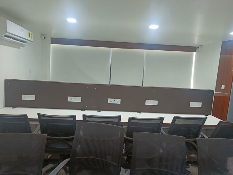 Team Area, shivalik-shilp Commercial Office Space 1219 Sq.Ft. In Sanidhya Ahmedabad 10460027