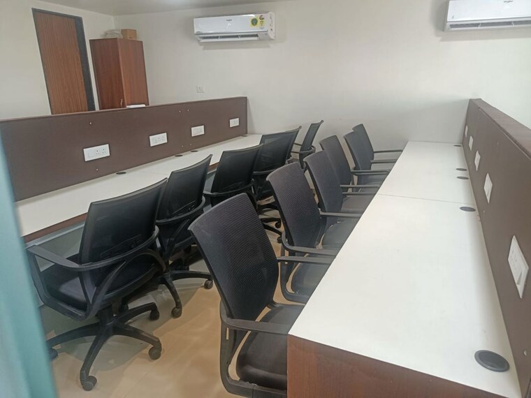 Team Area, shivalik-shilp Commercial Office Space 1219 Sq.Ft. In Sanidhya Ahmedabad 10460027