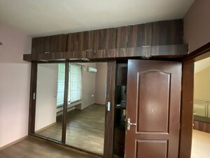 Room in 4 BHK Villa at Nyati Chesterfield, Kondhwa – for Rent