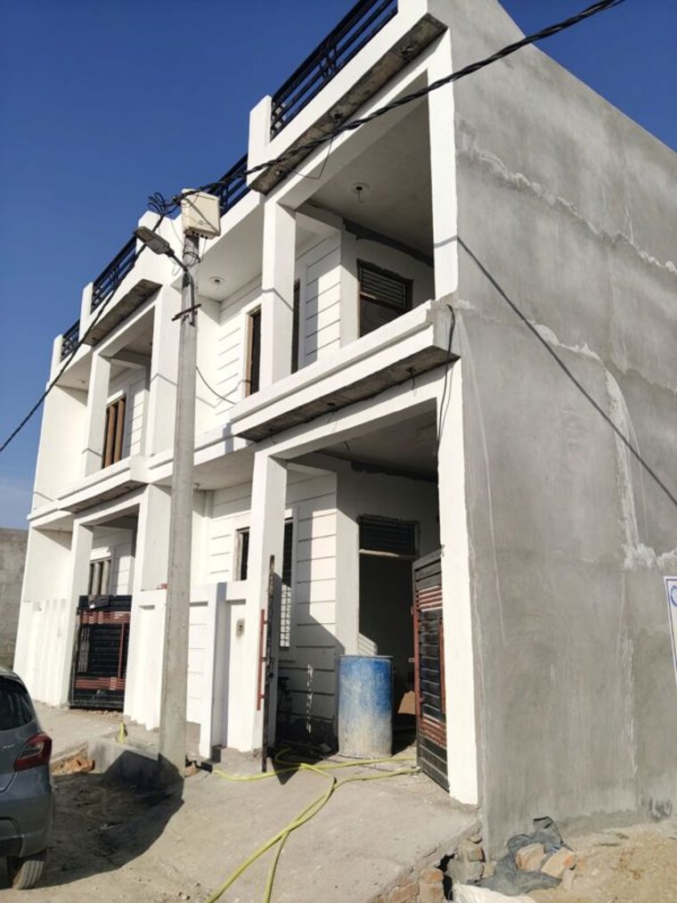 Exterior View, gomti nagar 3 Bedroom 1000 Sq.Ft. Independent House In Gomti Nagar Lucknow 10460067