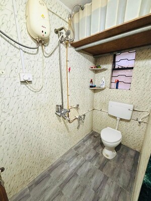 Bathroom in 1 BHK Apartment at Alkapuri Society – for Rent