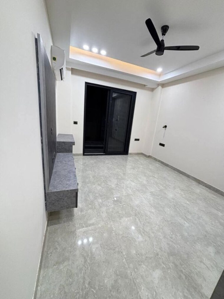 Room, gupta-awas 3 Bedroom 3000 Sq.Ft. Builder Floor In Sector 43 Gurgaon 10460087