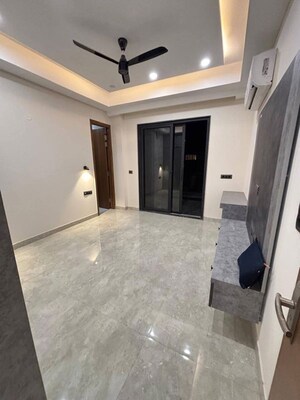 Kitchen in 3 BHK Builder Floor at Gupta Awas, Sector 43 – for Rent