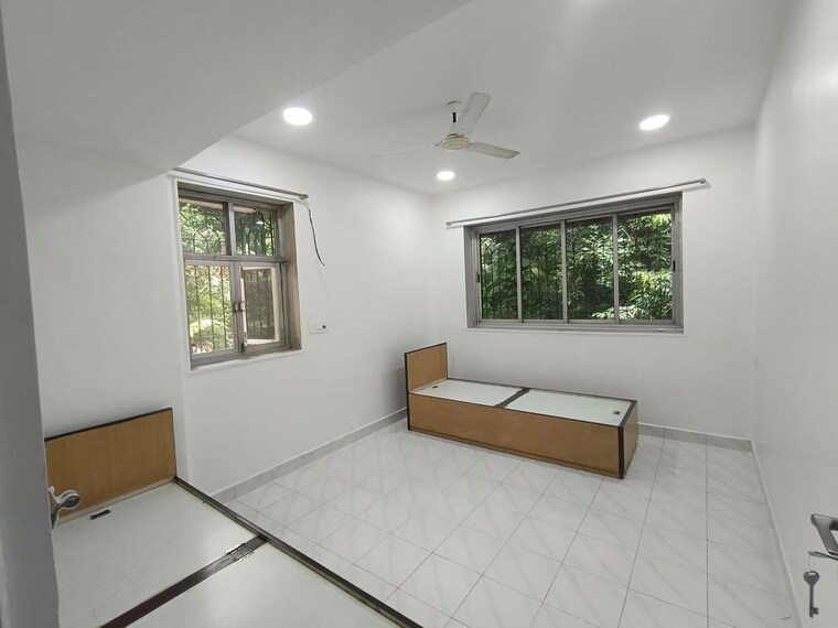 Room, kurla-kamgar-tower-1 1 RK 400 Sq.Ft. Apartment In Kurla East Mumbai 10460101