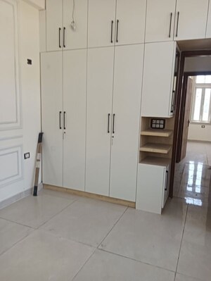 Bathroom in 3 BHK Villa at Gaur Chrysalis, Sector 22d Yamuna Expressway – for Rent