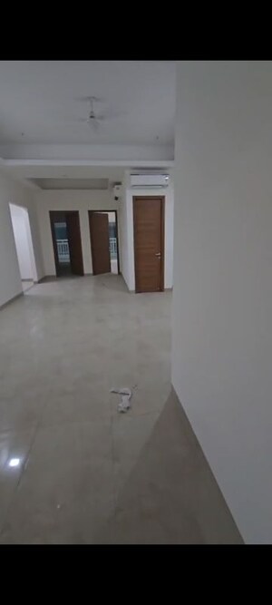 Room in 4 BHK Apartment at Uchdpl Veridia Oakwood Enclave, Wave City – for Rent