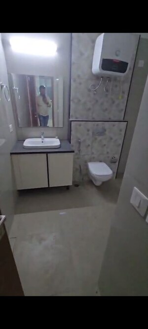 Bathroom in 4 BHK Apartment at Uchdpl Veridia Oakwood Enclave, Wave City – for Rent