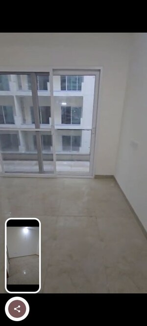 Room in 4 BHK Apartment at Uchdpl Veridia Oakwood Enclave, Wave City – for Rent