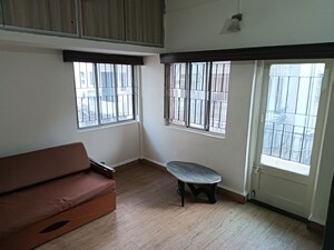 Room in 2 BHK Apartment at Clover Park – for Rent