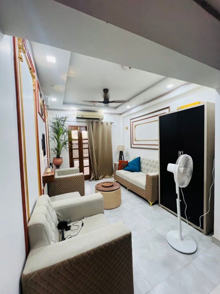 Living Room, bptp-park-elite-floors 3 Bedroom 2700 Sq.Ft. Builder Floor In Sector 85 Faridabad 10460058