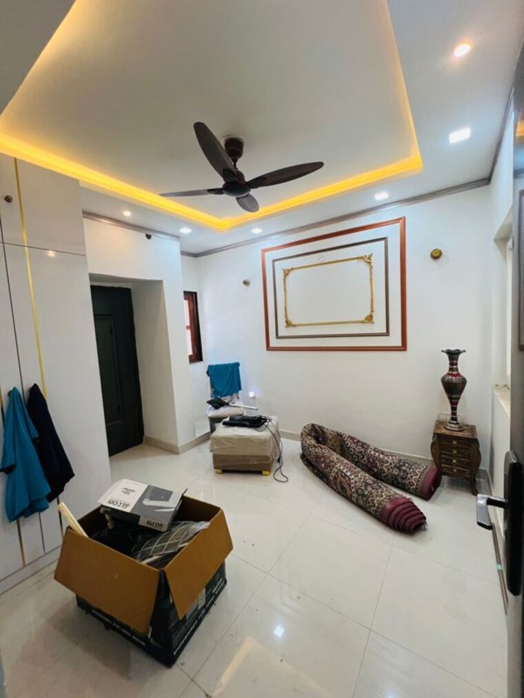 Living Room, bptp-park-elite-floors 3 Bedroom 2700 Sq.Ft. Builder Floor In Sector 85 Faridabad 10460058