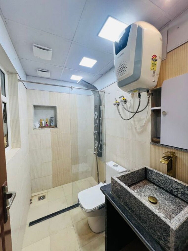 Attached Bathroom, bptp-park-elite-floors 3 Bedroom 2700 Sq.Ft. Builder Floor In Sector 85 Faridabad 10460058