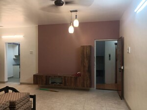 Room in 2 BHK Apartment at Aundh Gaon – for Rent