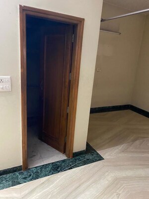 Room in 3 BHK Independent House at Sas Nagar – for Rent