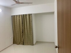 2 BHK + Extra Room Apartment For Rent in Lodha Casa Rio