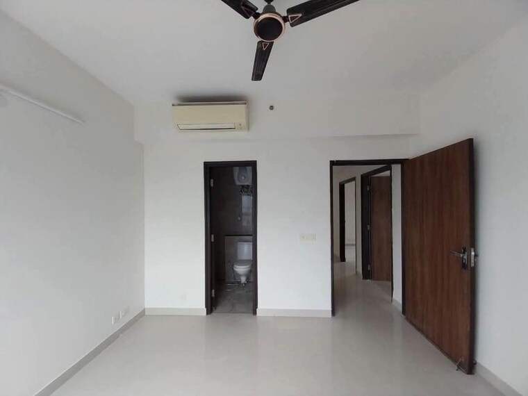 Room, adani-oyster-grande-phase-2 3 Bedroom 1889 Sq.Ft. Apartment In Sector 102 Gurgaon 10460174