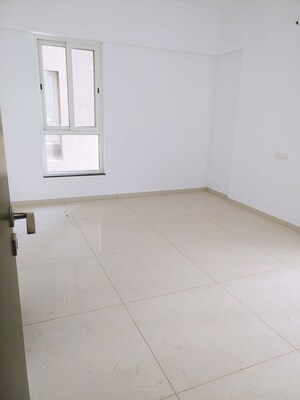 Room in 4 BHK Apartment at Kolte Patil 24K Sereno, Baner – for Rent