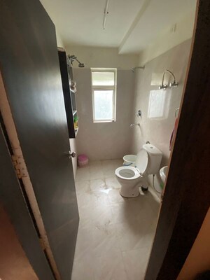 Building Lobby in 2 BHK Apartment at BPTP Discovery Park, Sector 80 – for Sale