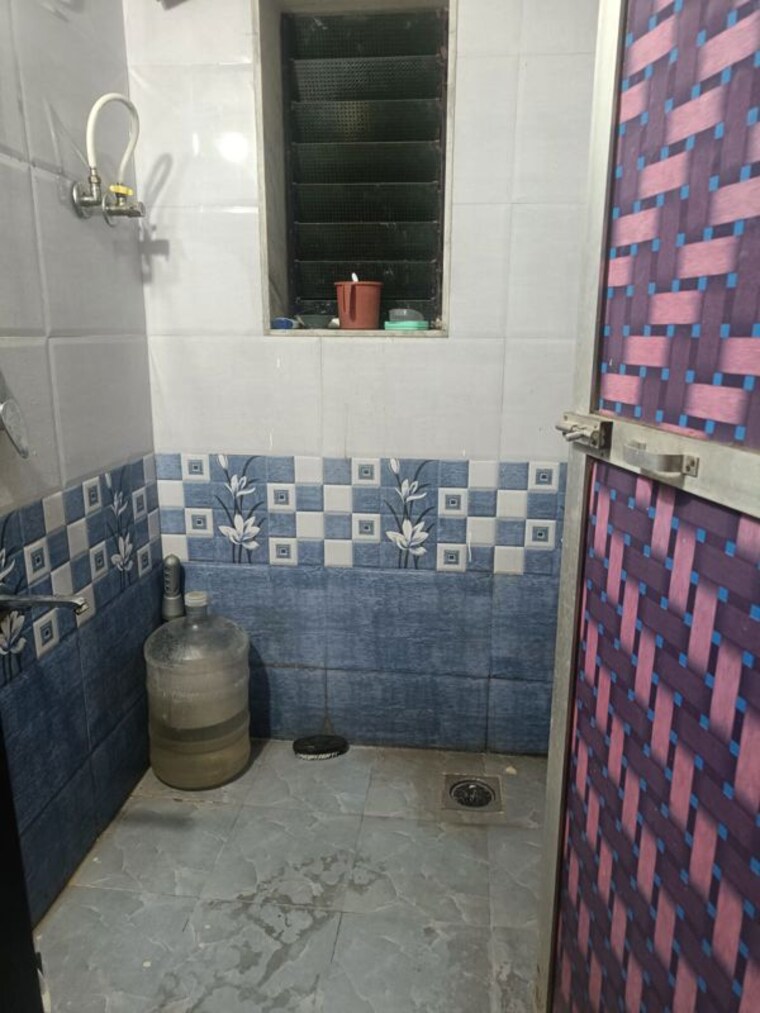 Bathroom, bridge-chs 1 Bedroom 435 Sq.Ft. Apartment In Vrindavan Society Thane 10460196