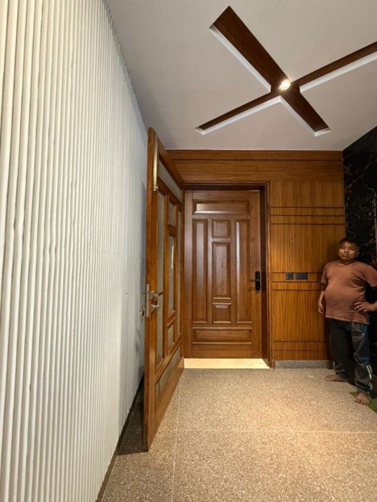 undefined, mewala maharajpur 4 Bedroom 510 Sq.Yd. Builder Floor In Mewala Maharajpur Faridabad 10460200