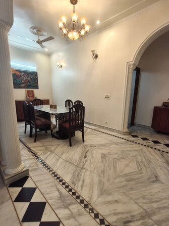 3 BHK + Servant Room 263 Sq.Ft. Builder Floor in DLF City Gurgaon