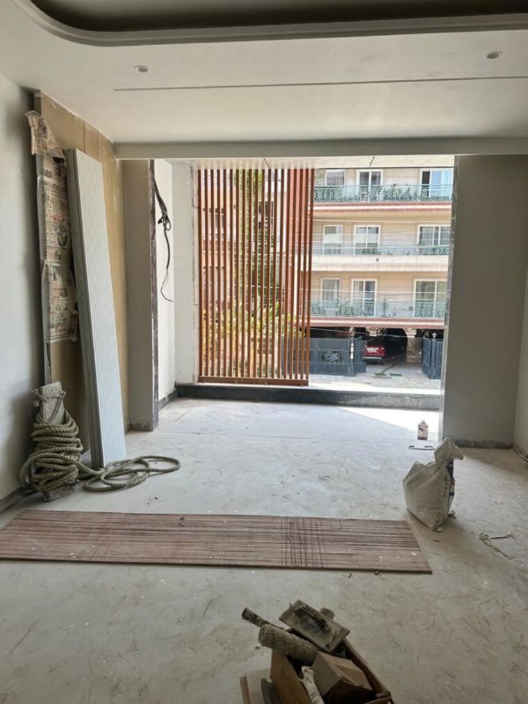 Living Room, ansal-florence-classic 4 Bedroom 360 Sq.Yd. Builder Floor In South City 1 Gurgaon 10460229