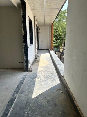 Balcony in 4 BHK Builder Floor at Ansal Florence Classic, South City 1 – for Sale