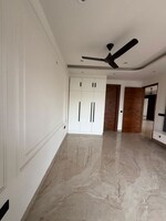 4 BHK + Pooja Room,Servant Room,Study Room,Extra Room,Store Room 350 Sq.Yd. Builder Floor in Sector 21C