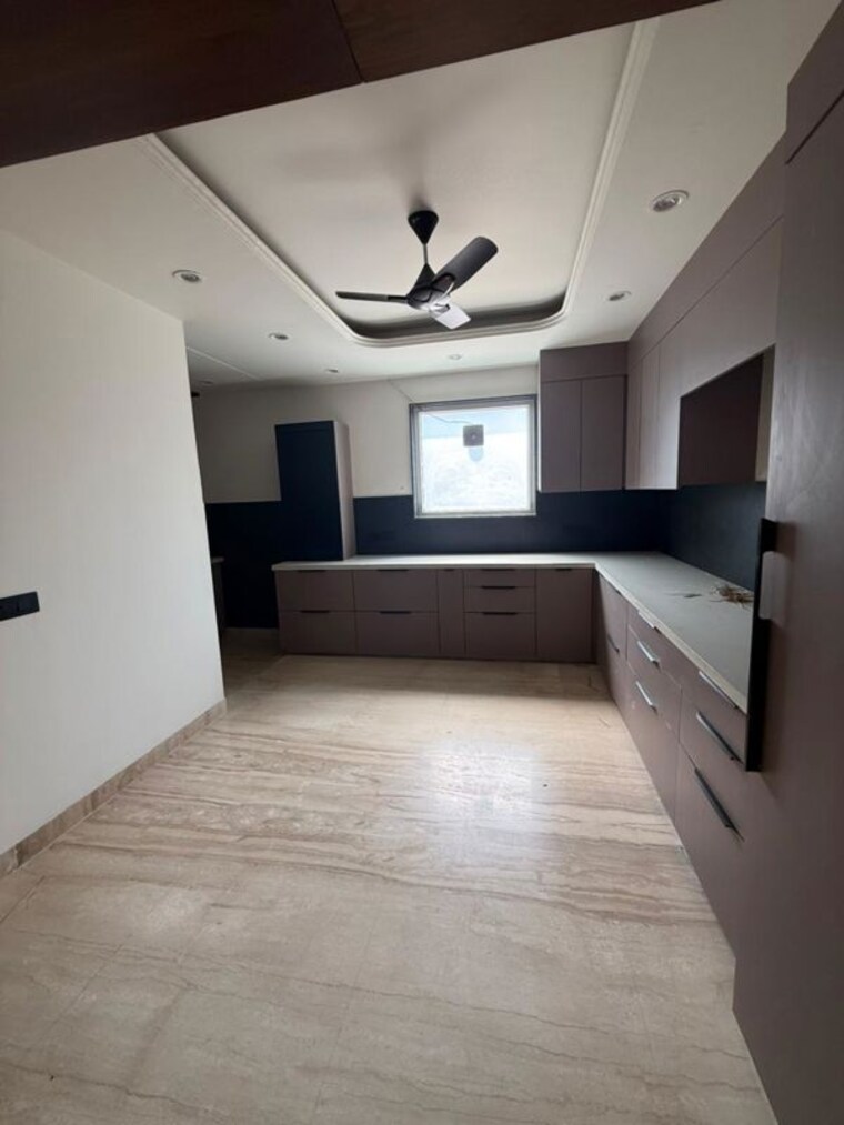 Kitchen, sector 21c 4 Bedroom 350 Sq.Yd. Builder Floor In Sector 21c Faridabad 10460243