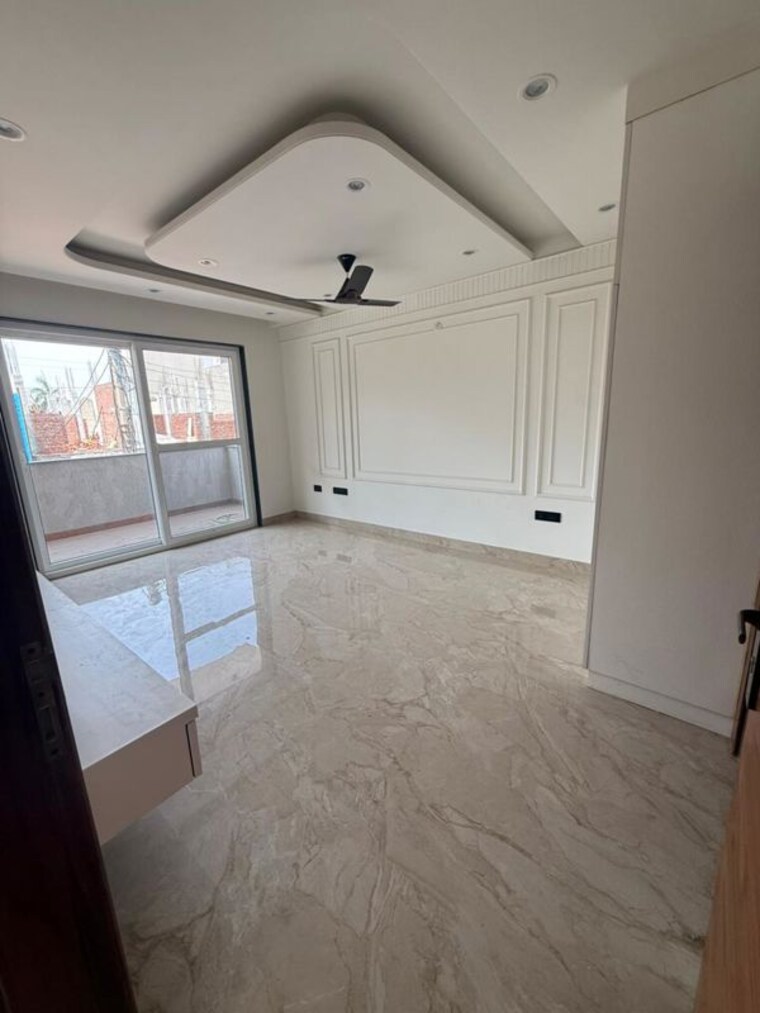 Bedroom, sector 21c 4 Bedroom 350 Sq.Yd. Builder Floor In Sector 21c Faridabad 10460243