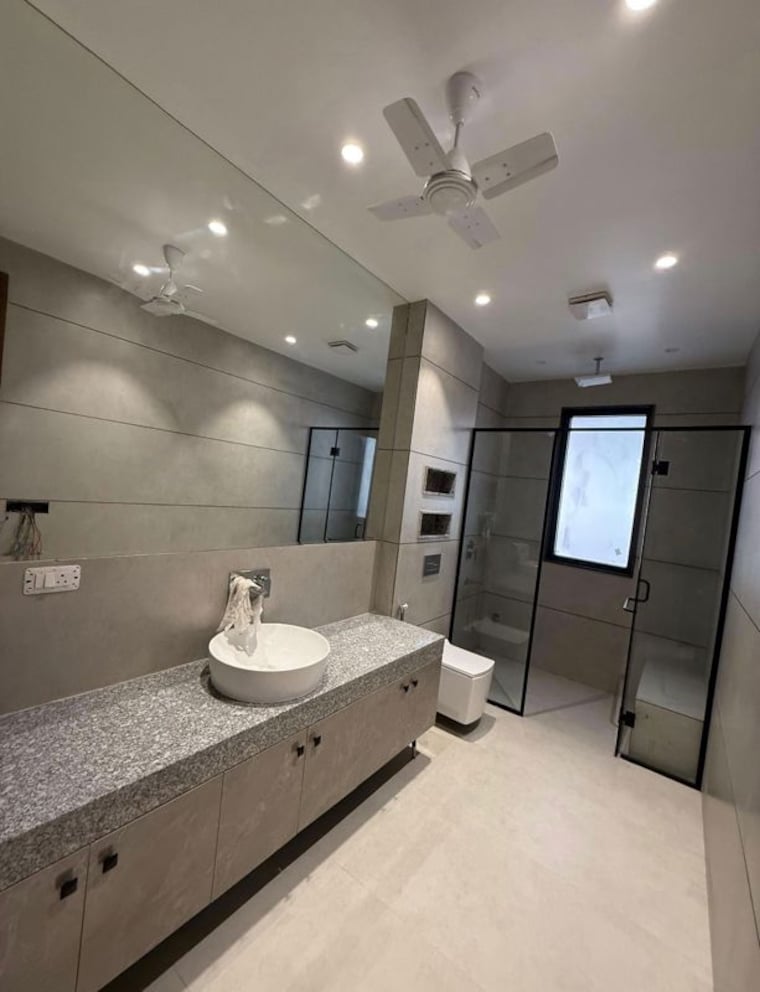 Bathroom, sector 15 ii 4 Bedroom 4000 Sq.Ft. Builder Floor In Sector 15 ii Gurgaon 10460224