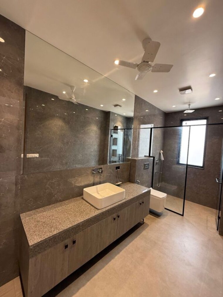 Bathroom, sector 15 ii 4 Bedroom 4000 Sq.Ft. Builder Floor In Sector 15 ii Gurgaon 10460224