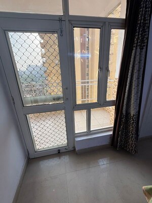 Room in 2 BHK Apartment at Supertech Ecovillage II, Sector 16b Greater Noida – for Rent