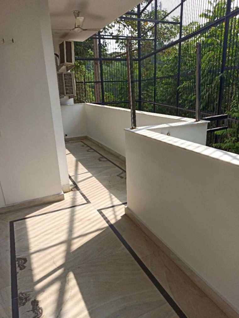 Balcony, ansal-sushant-lok-i 4 Bedroom 3600 Sq.Ft. Builder Floor In Sector 43 Gurgaon 10460247