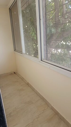Room in  Office Space at Dhankawadi – for Rent