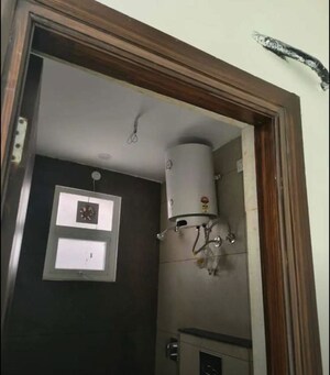 Furnished Amenities in 3 BHK Apartment at HLP Palmillas, Vip Road – for Rent