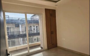 Room in 3 BHK Apartment at HLP Palmillas, Vip Road – for Rent