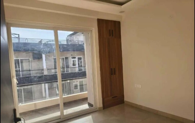 Room, hlp-palmillas 3 Bedroom 1400 Sq.Ft. Apartment In Vip Road Zirakpur 10460274
