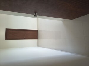 Room in 2 BHK Apartment at Kalpataru Srishti Namaah, Mira Road – for Rent