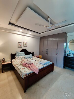 Bedroom in 3 BHK Builder Floor at South City 1 – for Rent