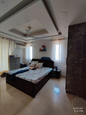 Bedroom in 3 BHK Builder Floor at South City 1 – for Rent