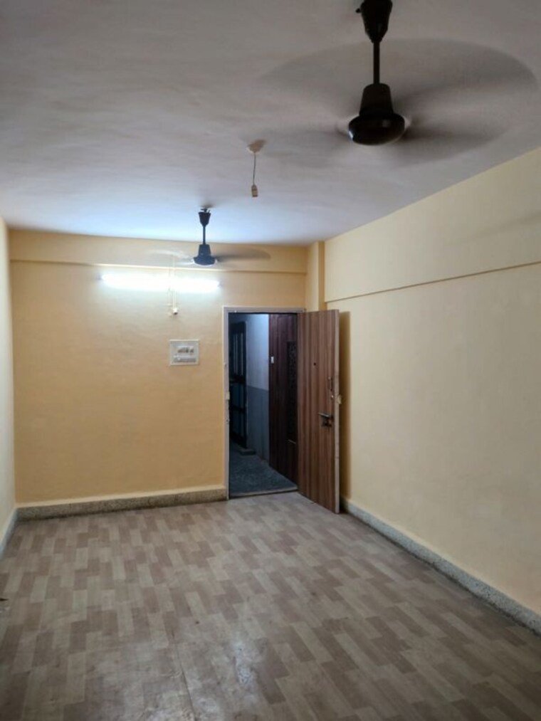 Hall, brindaban-mathura-chs 2 Bedroom 745 Sq.Ft. Apartment In Vrindavan Society Thane 10460301