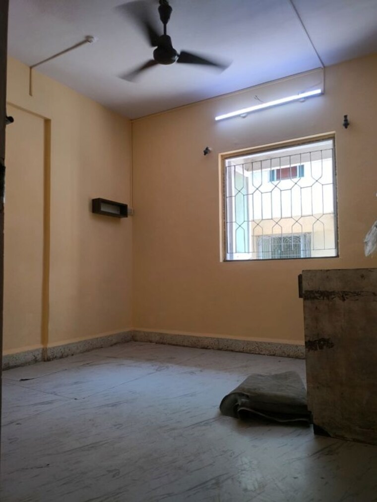 Bedroom, brindaban-mathura-chs 2 Bedroom 745 Sq.Ft. Apartment In Vrindavan Society Thane 10460301