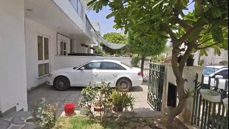 Exterior View, central-park-flower-valley 4 Bedroom 4400 Sq.Ft. Villa In Sohna Sector 33 Gurgaon 10460284
