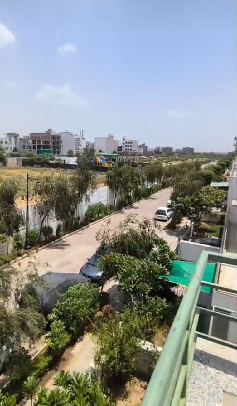 Garden, central-park-flower-valley 4 Bedroom 4400 Sq.Ft. Villa In Sohna Sector 33 Gurgaon 10460284