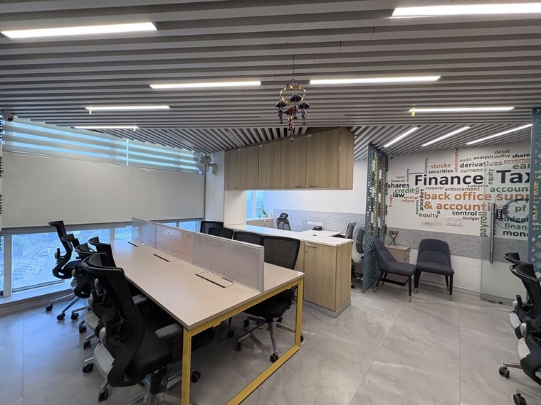 Team Area, netaji subhash place Commercial Office Space 950 Sq.Ft. In Netaji Subhash Place Delhi 10460286