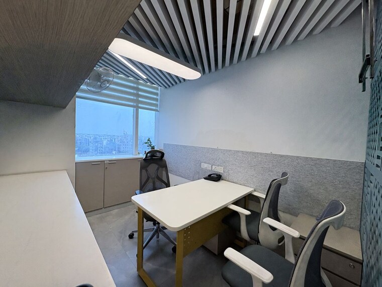 Team Area, netaji subhash place Commercial Office Space 950 Sq.Ft. In Netaji Subhash Place Delhi 10460286