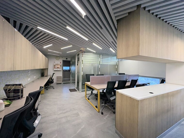 Team Area, netaji subhash place Commercial Office Space 950 Sq.Ft. In Netaji Subhash Place Delhi 10460286